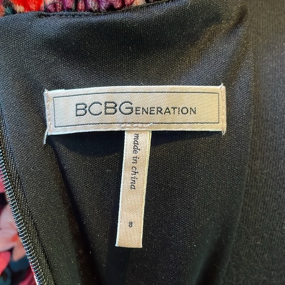 BCBG GENERATION RETRO DRESS - Picture 10 of 15